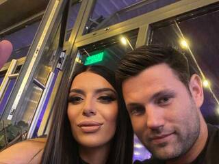 Еротски видео цхат Daveeveline21