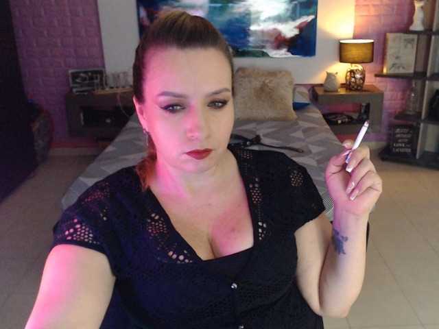 Фотографије deboraqueeen I am your mistress and you must fulfill my wishes, I am going to make you feel that you can never live without me