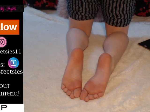 Фотографије delilahfeet check tip menu//countdown: fuck feet w dildo and lotion