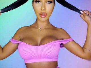 Еротски видео цхат Denise-Quinn