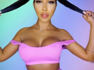 Еротски видео цхат Denise-Quinn