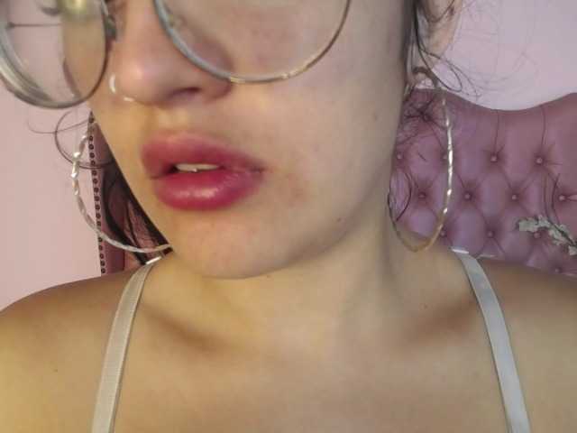 Фотографије Diamonstar- #deepthroat #blowjob #new #latina #spit