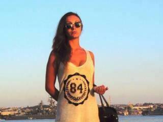 Еротски видео цхат dinaenjoy