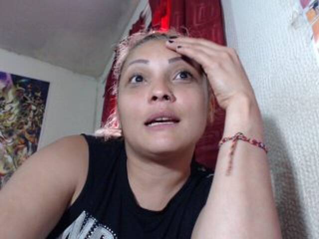 Емитовање снимка екрана DirtySexAnal