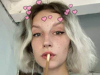 Еротски видео цхат DivineLoly