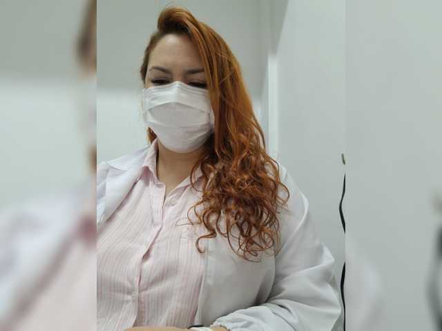 Фотографије Doctora-Danna At office... between patients fuck me...have DILDOS here..we can to do ALL MY MENU LOVENSE INTO MY PUSSY* Let's fuck harder