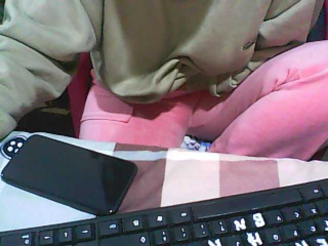 Емитовање снимка екрана dollfunny