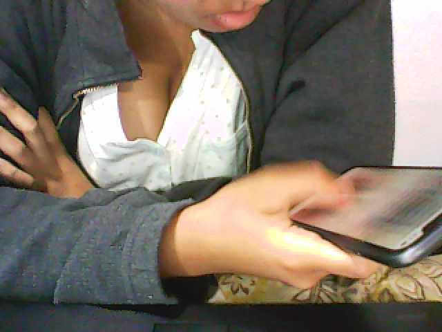 Емитовање снимка екрана dollfunny