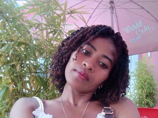 Еротски видео цхат DonnelaQuin