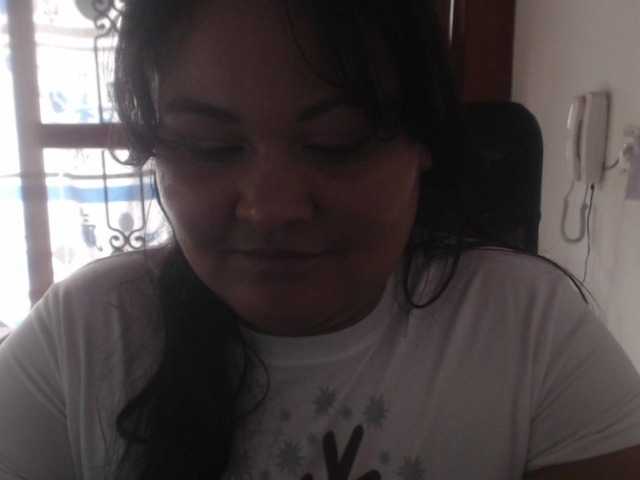 Емитовање снимка екрана Dulcee-Maria