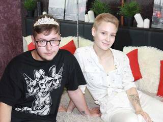 Еротски видео цхат DveKlushi