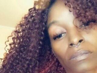 Еротски видео цхат EbonyPie