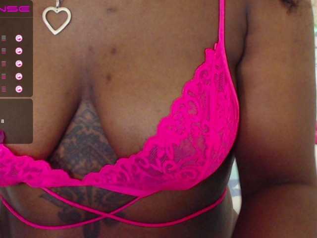 Фотографије ebonyscarlet #Ebony #panties #bounce my #boobs / #Topless / Eat my #ass in PVT show! squirt show at goal!! 500tk