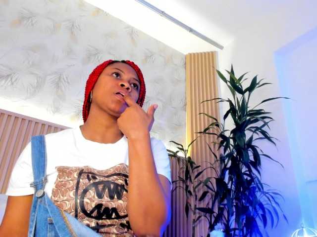 Емитовање снимка екрана Ebonyyhot