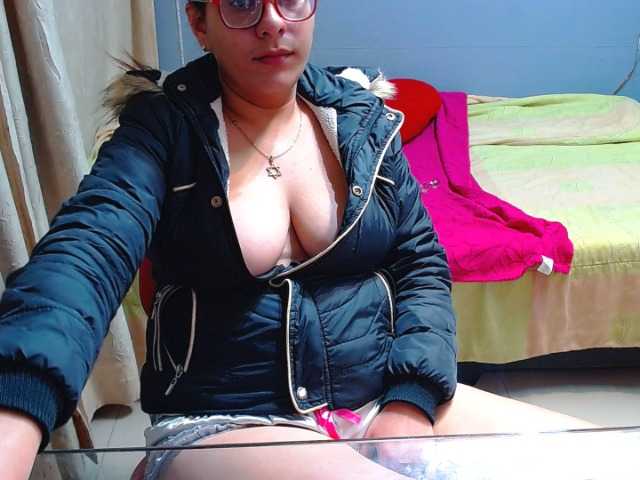 Фотографије electrahorny #hornypussy #GoalMasturbation #sexyhot #livetouch #cum #latina