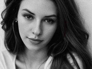 Еротски видео цхат ElegantLadyMia