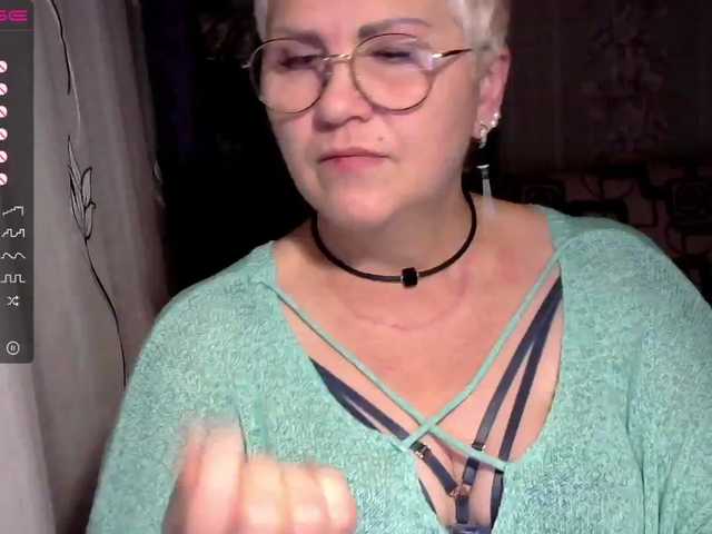 Емитовање снимка екрана Elenamilfa