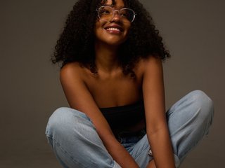 Еротски видео цхат ELENNA-SNOW