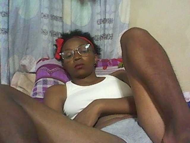 Емитовање снимка екрана ElianeXhot