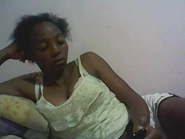 Емитовање снимка екрана ElianeXhot