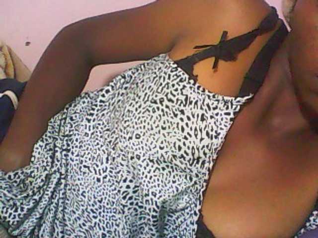 Емитовање снимка екрана ElianeXhot