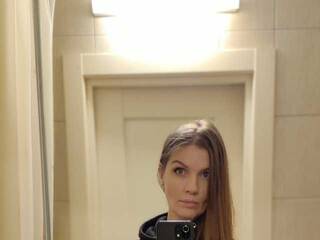 Еротски видео цхат ElieArt