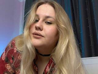 Еротски видео цхат ElienArinly