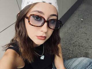 Еротски видео цхат ElizaDarleen