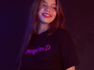 Еротски видео цхат EllieMiller