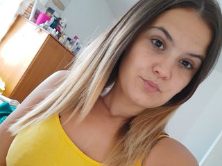 Еротски видео цхат EllieNewman