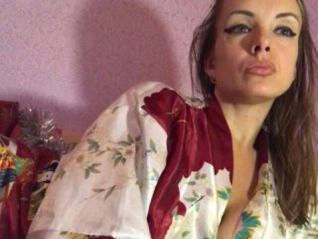 Емитовање снимка екрана ElyaElya