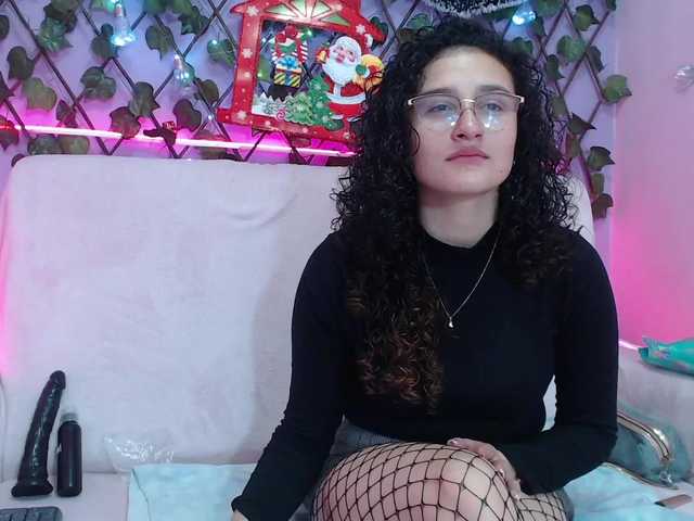 Емитовање снимка екрана Ema-boobsy