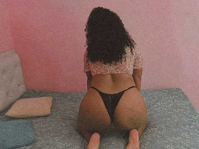 Слика профила Ema-ebony