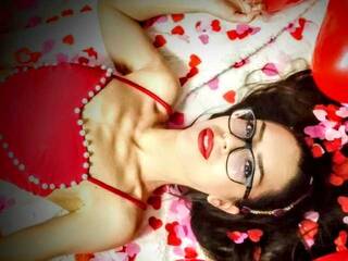 Еротски видео цхат EmaLowe