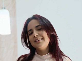 Еротски видео цхат Emely-Cooper