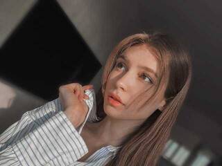 Еротски видео цхат EmiliaR