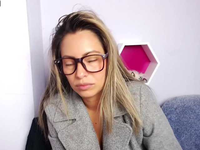 Емитовање снимка екрана emilly-h