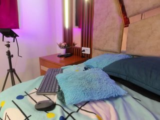 Еротски видео цхат emily-cute