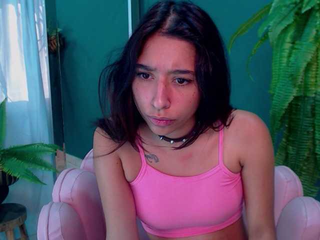 Фотографије emilymadness Make me cum and squirt hard #latina #new #18 #young #smalltits #deepThroat #cum #squirt #playdildo [1000 tokens remaining]