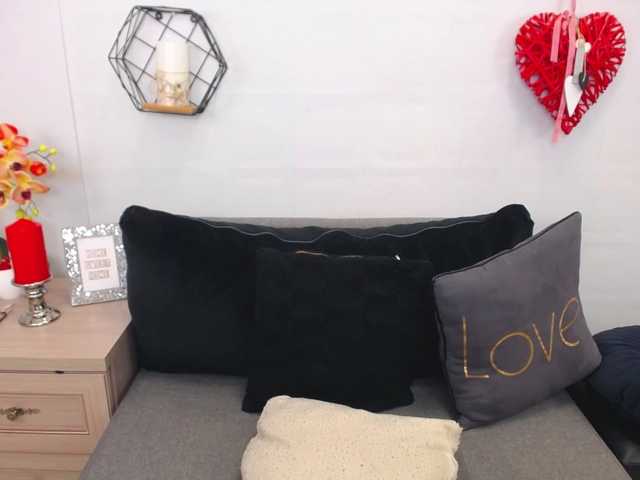 Емитовање снимка екрана EmilyQueen