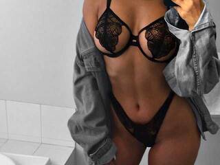 Еротски видео цхат Emma-Hawk