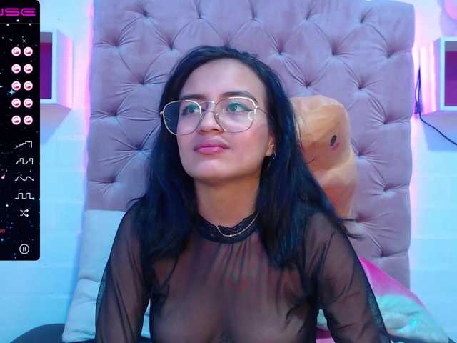Фотографије Emma-i SHOW SQUIRT 283 tokens left - - LUSH CONTROL 60TK 1MIN, Make me suffer with the vibrations :hot