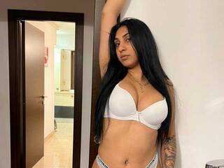 Еротски видео цхат EmmaHale