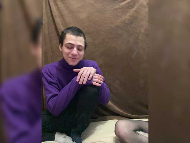 Емитовање снимка екрана zaebokroom999