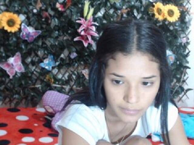 Емитовање снимка екрана Emmamoonn