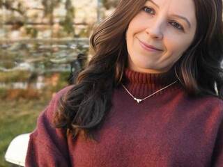 Еротски видео цхат Emmie-Lise