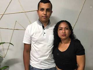 Еротски видео цхат EMYLY-LIAM