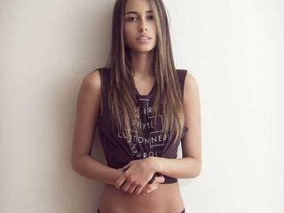 Еротски видео цхат ErinXAh