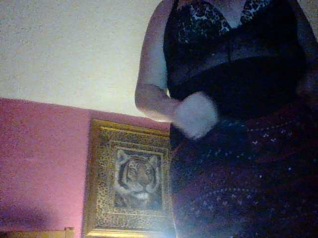 Емитовање снимка екрана Essence83