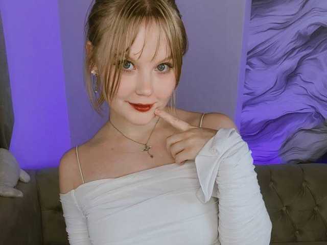 Слика профила Essie-Fanning